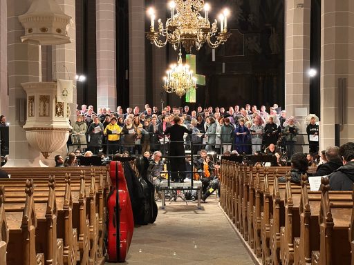 Probe für das Konzert "Nalěćo" im Bautzener Dom im April 2026, gemeinsam mit anderen sorbischen Chören und dem SNE Probe für das Konzert "Nalěćo" im Bautzener Dom